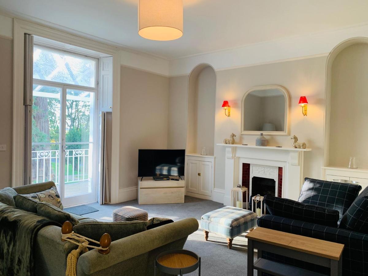 Villa The Westgate à Charmouth Extérieur photo