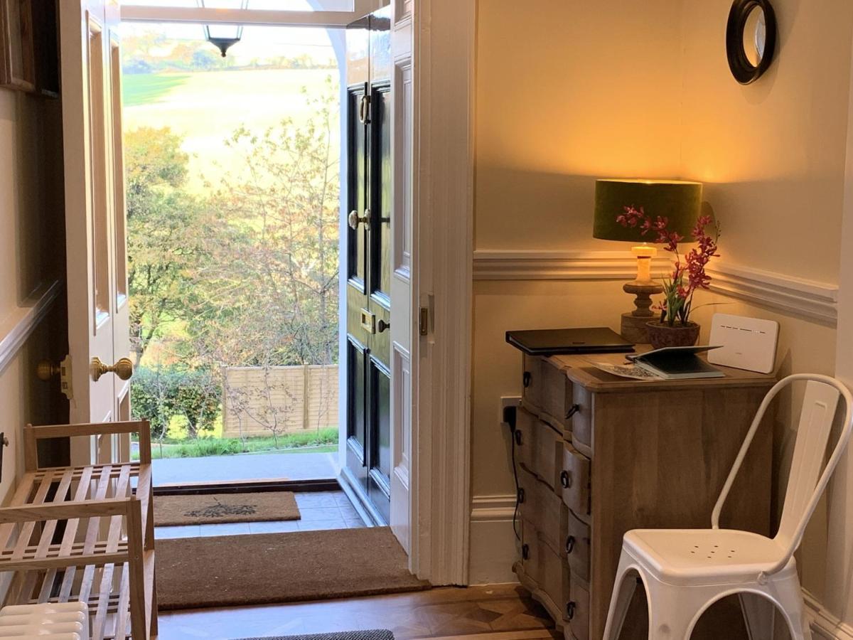 Villa The Westgate à Charmouth Extérieur photo