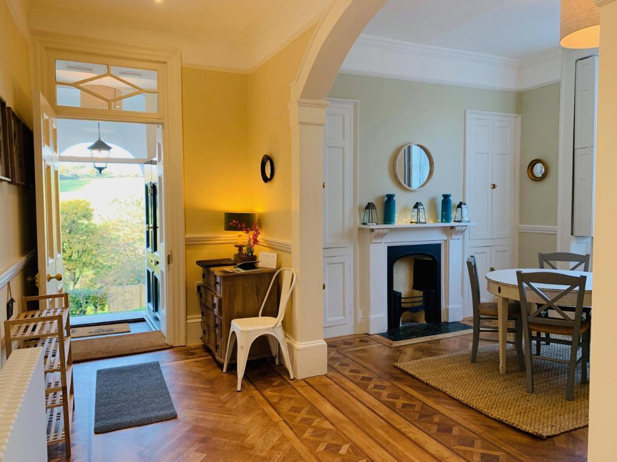 Villa The Westgate à Charmouth Extérieur photo